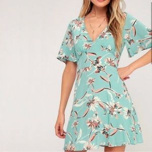 Turquoise short sleeved floral print dress